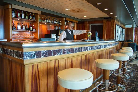 Paul Gauguin Cruises MS Paul Gauguin La Palette 6 ©Paul Gauguin Cruises.jpg